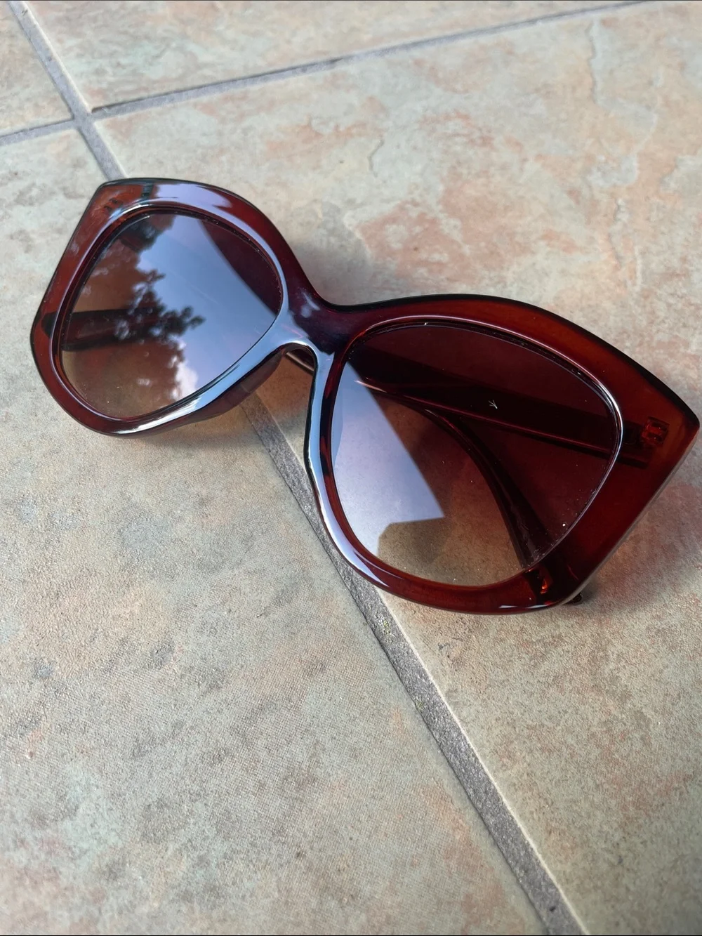Elegant Women's Oversized Sunglasses - Tortoiseshell Brown C71